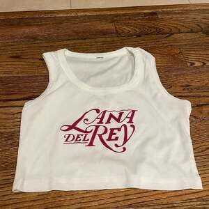 Lana Del Rey White Ribbed Graphic Cropped Tank Top